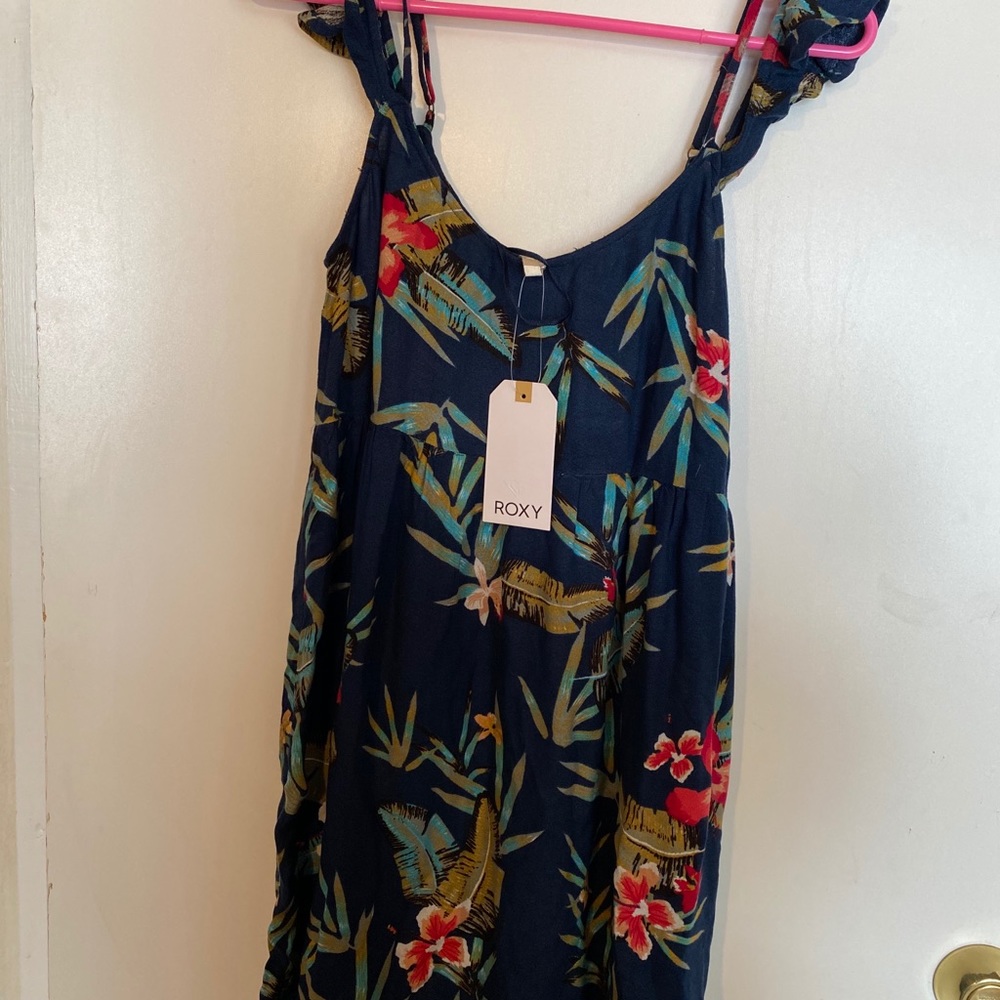 New Roxy Tropical Pattern size Medium Dress